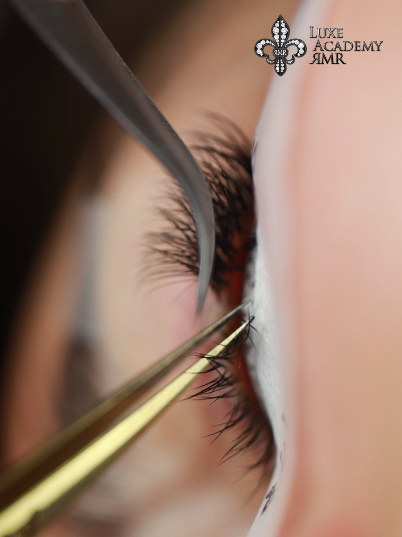 Curso de extensiones de pestañas en Valencia.
