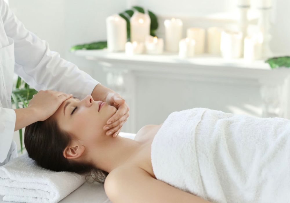 CURSO TÉCNICO ESPECIALISTA EN FACIAL