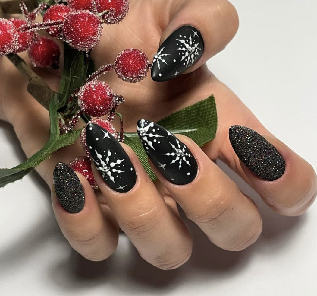 MASTER DE ALTA ESPECIALIZACION EN UÑAS ESCULPIDAS CON MANICURA Y PEDICURA